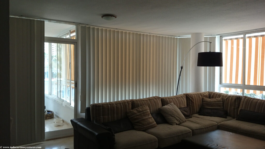 Cortines verticals Screen black out